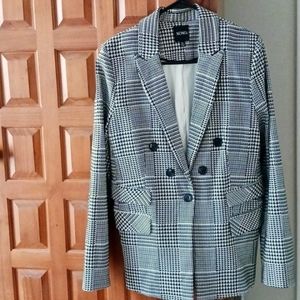 NWOT XOXO Black/White Houndstooth XXL Blazer